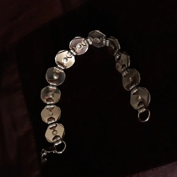Bracelet..7.5inches..Silver Toned - Picture 12 of 12